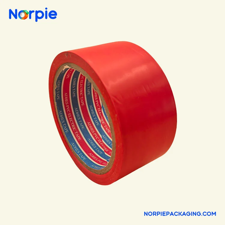 Чиста червена предупредителна лента