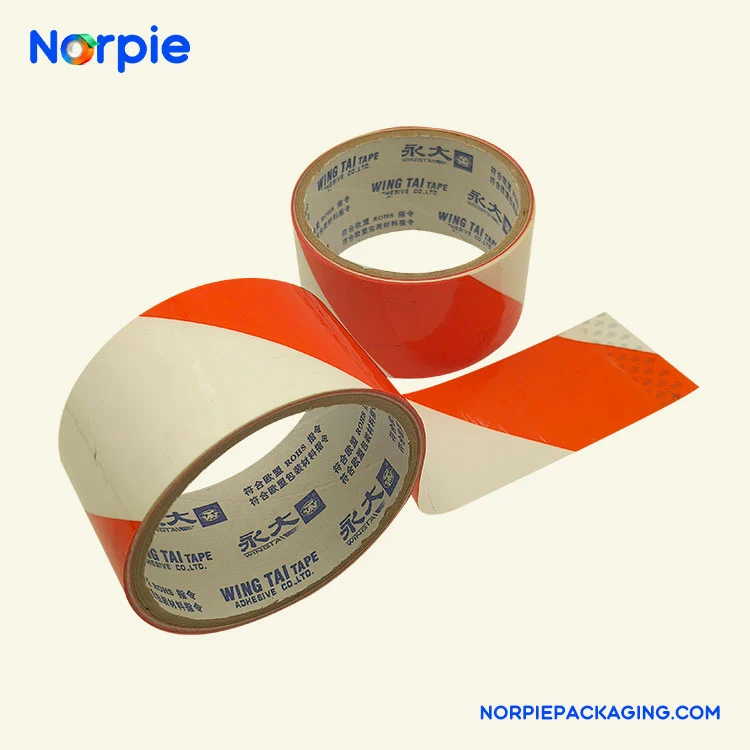 Червено-бяла предупредителна лента